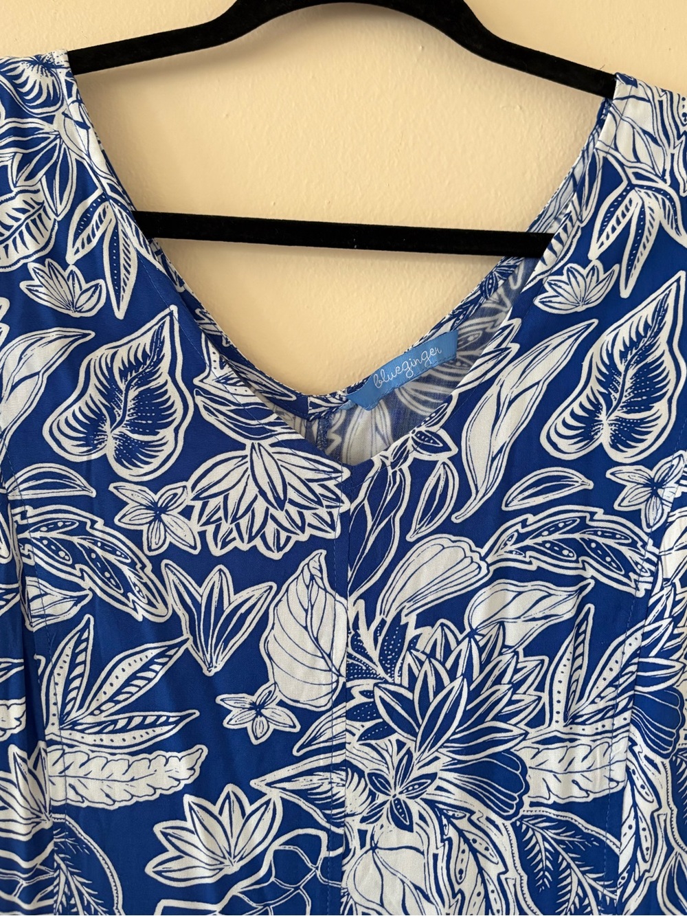 Blue Ginger Hawaiian Floral Leaf Print Maxi Dress - Picture 8 of 10
